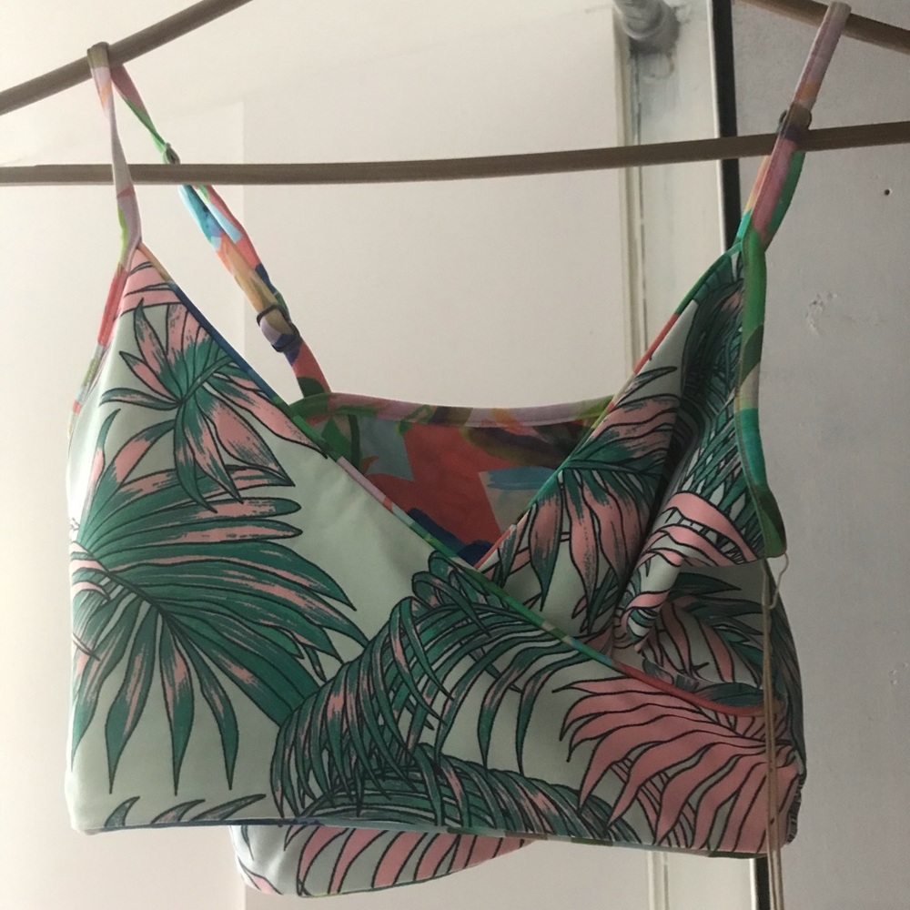 NWT Maaji swim top size L